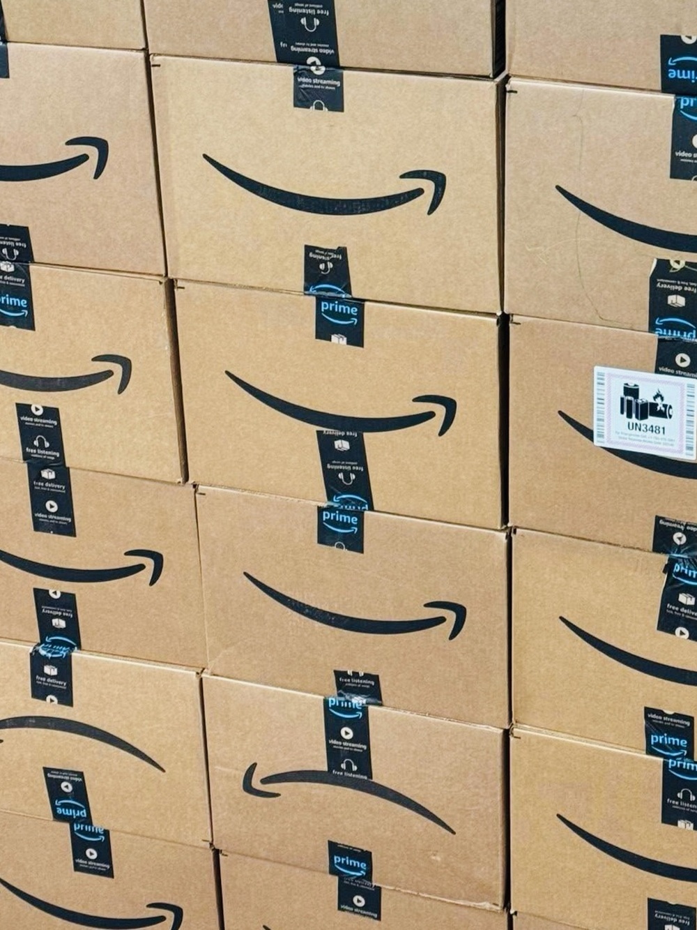 📦 Amazon Mystery Boxes Bundles 20-30 Brand New Items $300 MSRP Liquidations Box
